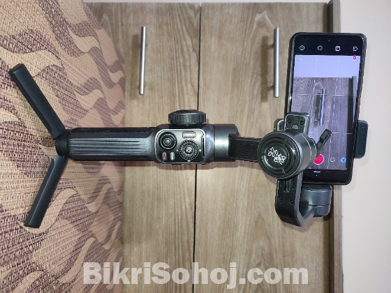 Zhiyun Smooth 5 gimbal for smartphone